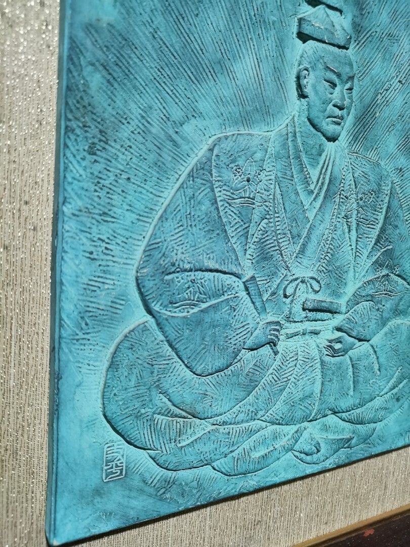 vintage signatured ceramic artwork (Category: Wall Decor) located in Baguio. Submitted by queenlyne_vintage_rare_finds (Listing ID 1338887819, Image 3). Description: .