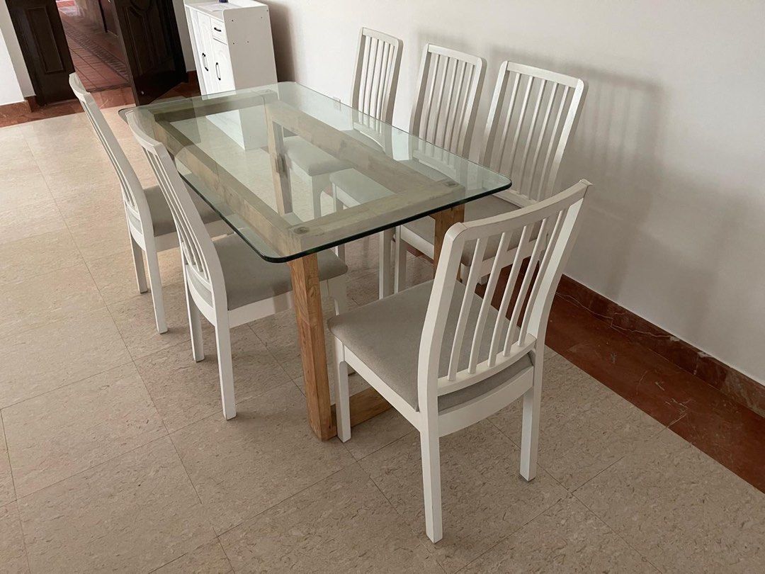 6 seater dining table (Category: Tables & Sets) located in Singapore. Submitted by Happiness_HoH (Listing ID 1334216310, Image 2). Description: .
