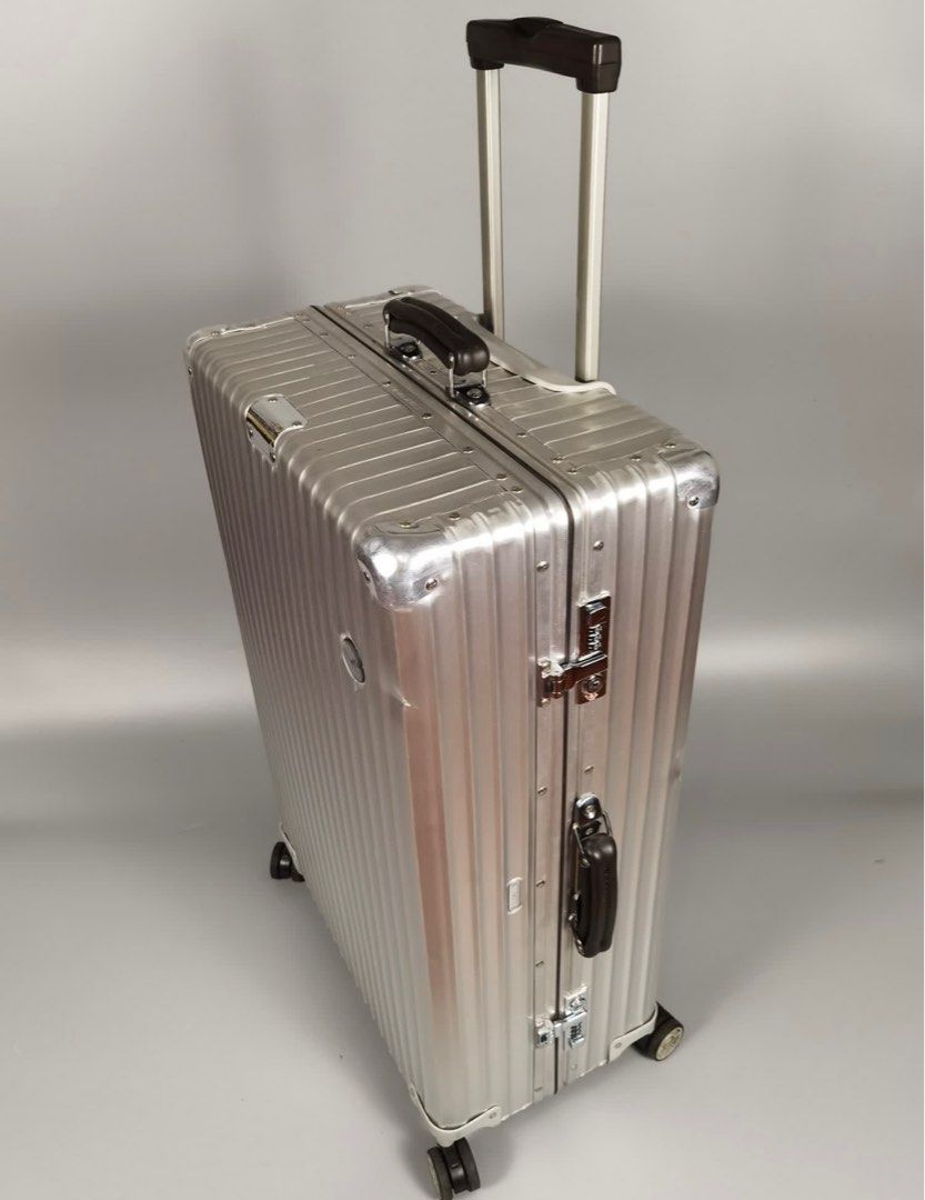 84L RIMOWA Classics flight checkin-L (Lufthansa colab), Hobbies 