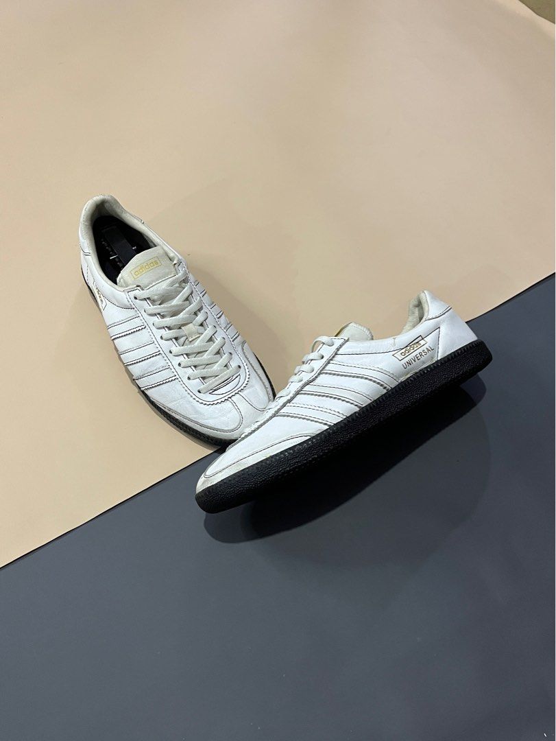 Adidas Universal Fesyen Pria Sepatu Sneakers di Carousell