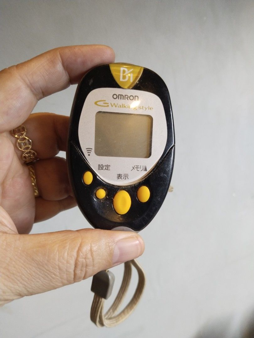 Affordable Omron HJ-720ITC Pocket Pedometer 😍👌 (Category: Medical Supplies & Tools) located in Malolos. Submitted by afford.japan (Listing ID 1334262691, Image 1). Description: Affordable Omron HJ-720ITC Pocket Pedometer 😍👌.