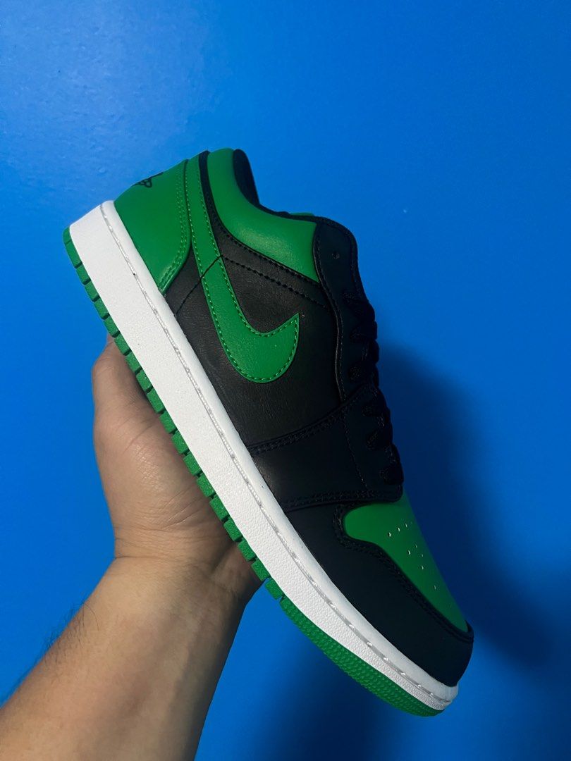 AIR JORDAN NIKE BLACK/GREEN (Category: Sneakers) located in Mandaluyong City. Submitted by funkophilippines (Listing ID 1334317636, Image 2). Description: Brand new US 9 Men.