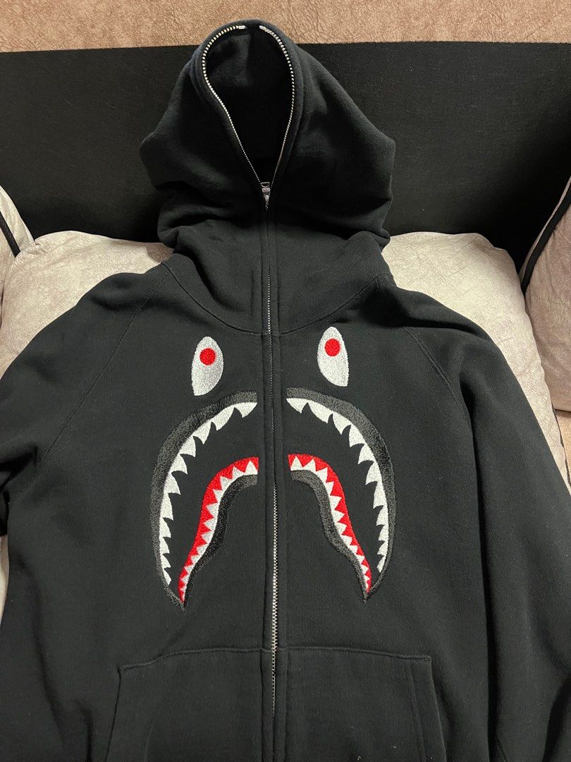 AUTHENTIC Bape Shark full zip jacket Men s Fashion Coats Jackets and Outerwear on Carousell