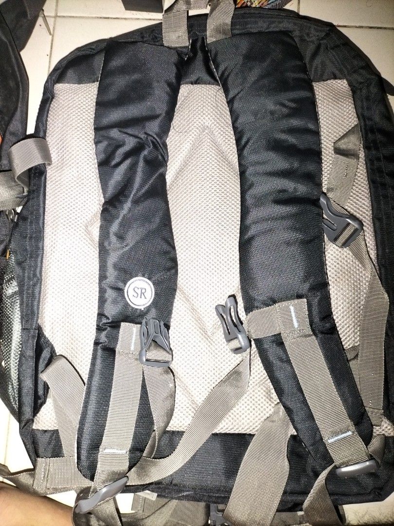 Backpack (Category: Backpacks) located in Singapore. Submitted by arabmaniga (Listing ID 1334230229, Image 3). Description: bought this bag but didn't get an opportunity to use it yet. moving out so selling it. dm for more pics . can negotiate.
