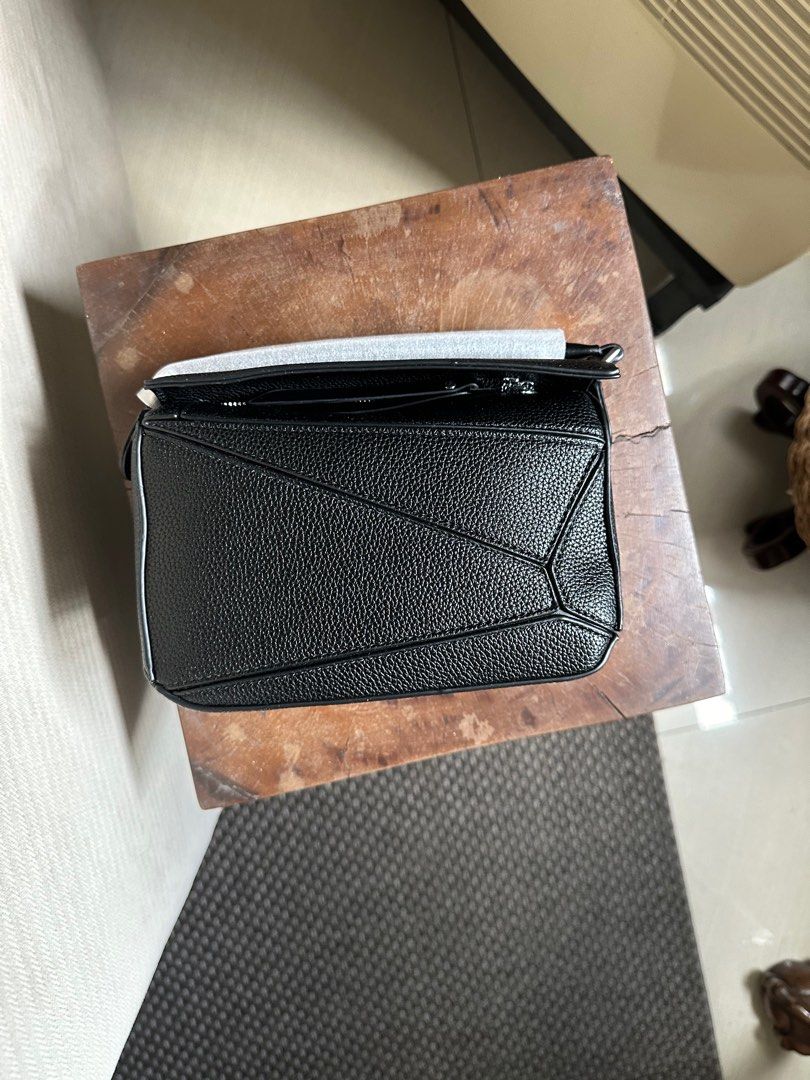 Black puzzle bag lookalike (Category: Cross-body Bags) located in Pasig City. Submitted by Bbbb123 (Listing ID 1334254831, Image 1). Description: Brand new.