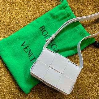 （分類：）位於 。 由 hereforsellll 提交（商品編號 1334302626，圖片 1）。簡介： 。