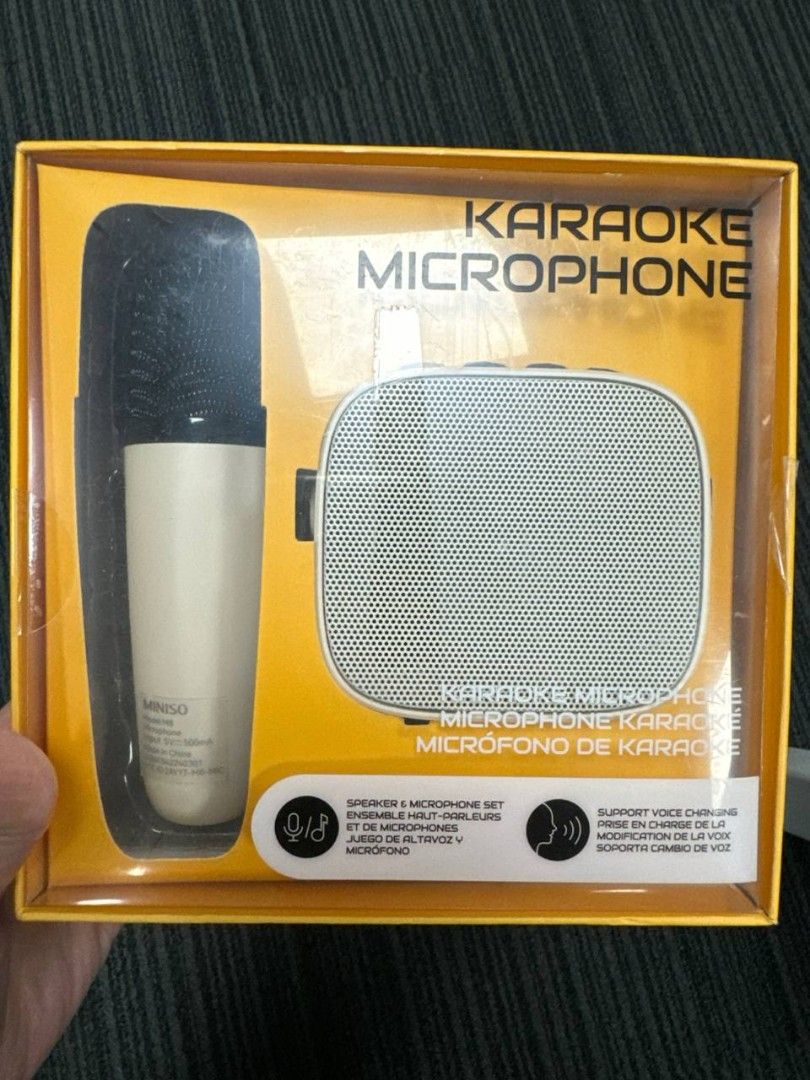 Brand New Wireless Karaoke Mic Set with Speaker