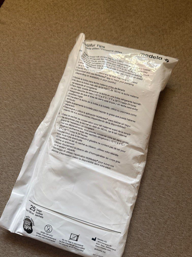 Breastmilk storage bags (Category: Breastfeeding & Bottle Feeding) located in Las Pinas. Submitted by cadeefly (Listing ID 1334188118, Image 2). Description: -medela breastmilk storage bags 25 pcs -marcus marcus 14 pcs -all for 500php only -medela storage bags are expensive.