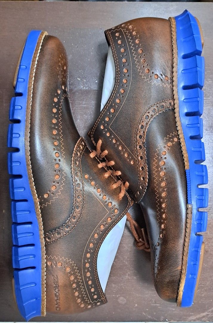 Cole Haan Grand OS (Category: Dress Shoes) located in Pasig City. Submitted by applewall (Listing ID 1334231946, Image 1). Description: Brand new, comes in rare blue sole lining US-bought Men's shoes.