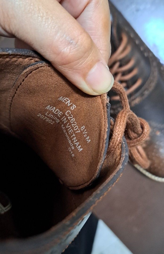 Cole Haan Grand OS (Category: Dress Shoes) located in Pasig City. Submitted by applewall (Listing ID 1334231946, Image 3). Description: Brand new, comes in rare blue sole lining US-bought Men's shoes.