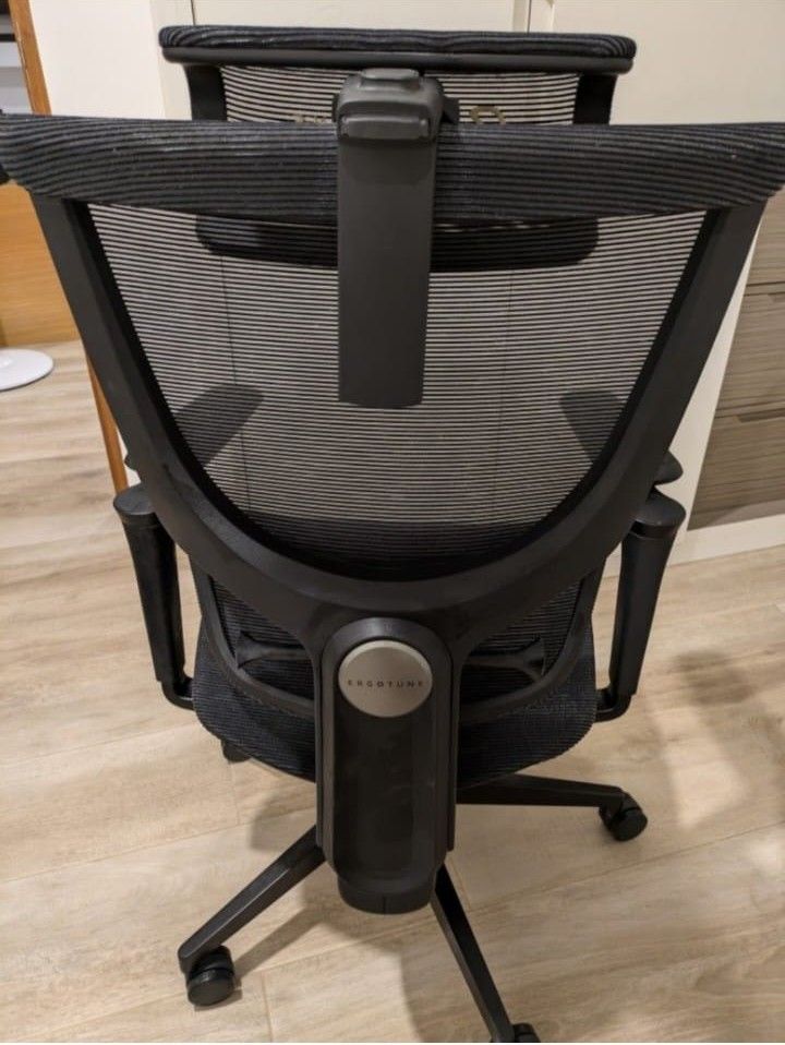Ergotune Supreme Size S Furniture Home Living Furniture Chairs on Carousell