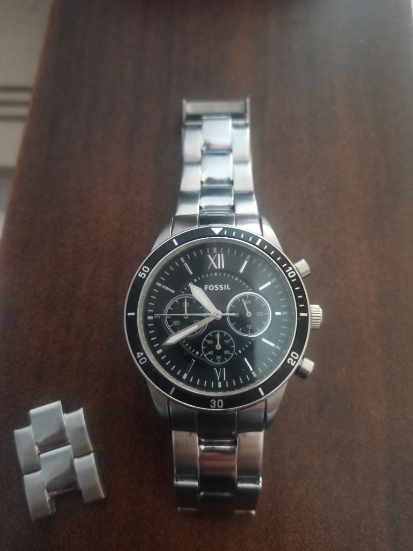 Fossil watch Luxury Watches on Carousell
