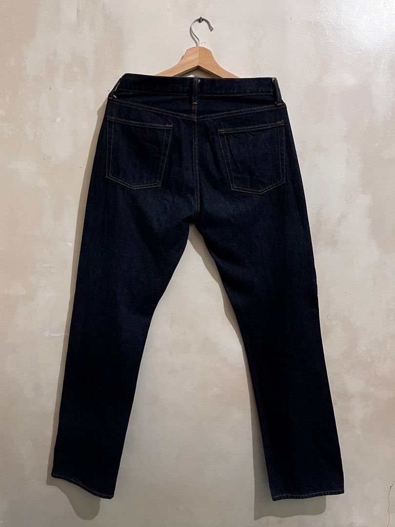 Gap Straight Dark Wash Denim Jeans (Category: Jeans) located in Paranaque City. Submitted by entown (Listing ID 1334241377, Image 2). Description: 31 x 30 Leg Opening: 7.5” Used a few times.