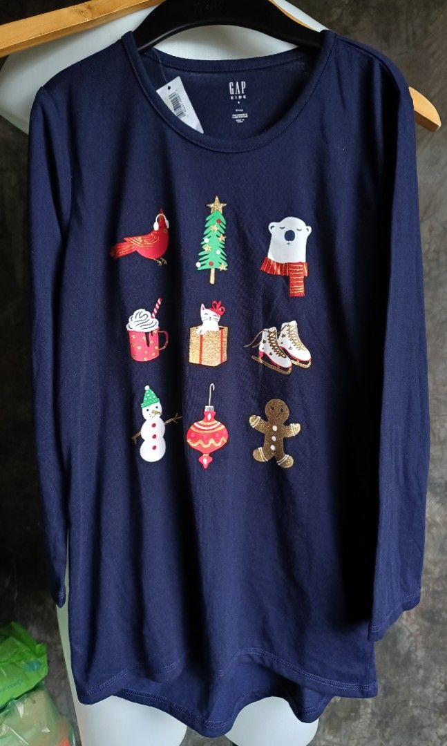 GAP Kids Christmas top 8T