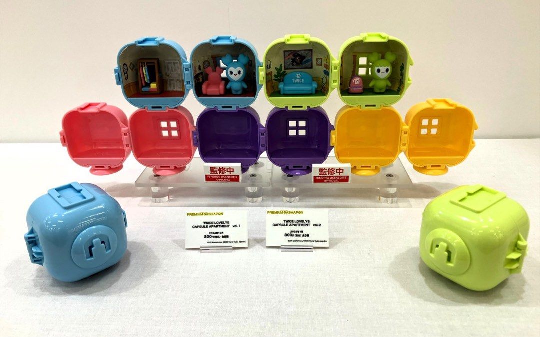 GO TWICE LOVELY BANDAI CAPSULE APARTMENT, Hobbies & Toys