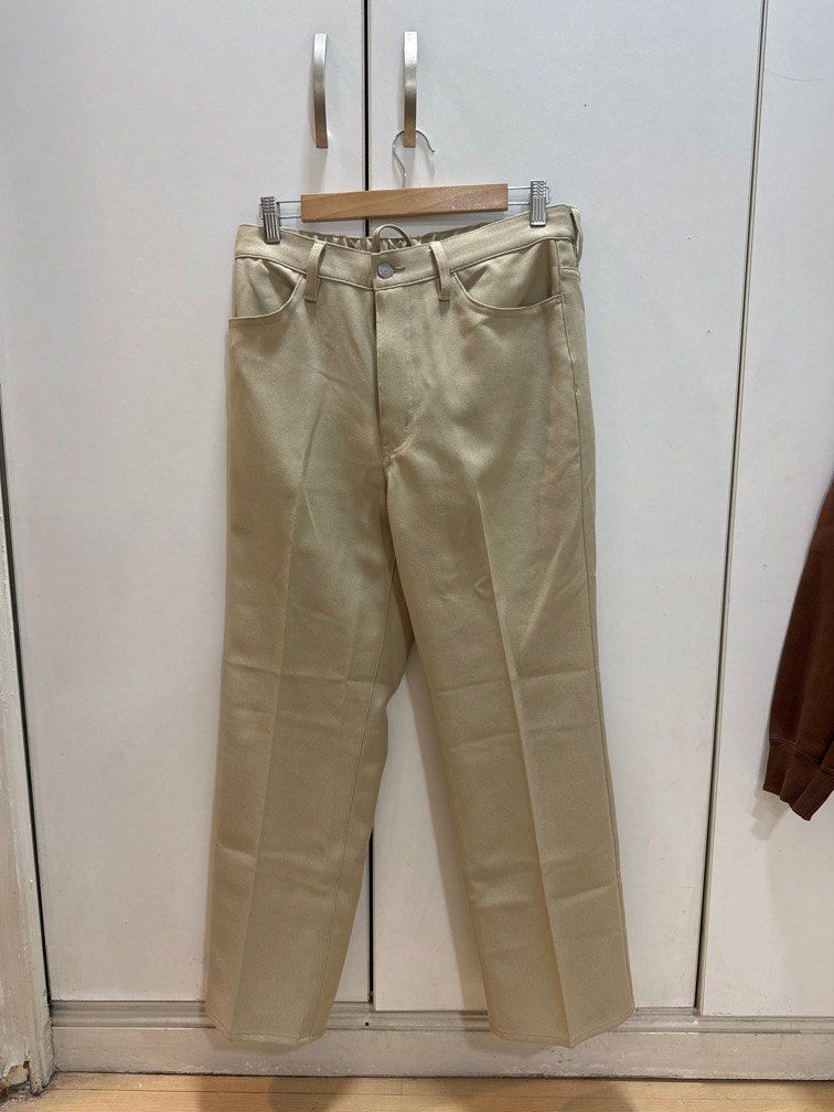 GU Beige Easy Slacks (Category: Trousers) located in Manila. Submitted by ooks_ (Listing ID 1334280653, Image 1). Description: Used once, really good condition. Medium size, i’d say fan fit 30-32 waist. It’s gartered also. .
