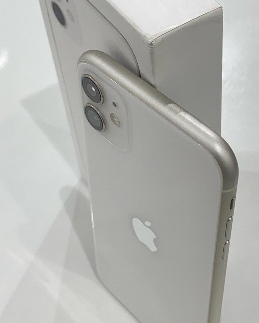 iPhone 11 128gb (Category: iPhone 11 Series) located in Manila. Submitted by TekiCashGadgetsph (Listing ID 1334287857, Image 2). Description: (FU) Open-line, any sim working (worldwide) - Guaranteed original iPhone not fake/copy accessories with box Secondhand Good as new not abused! Presentable •Original Lcd • no issue hidden issues • clean apple id / iCloud id • Good batthealth • Good cam front/back • Good Performance • Working face id • Good u