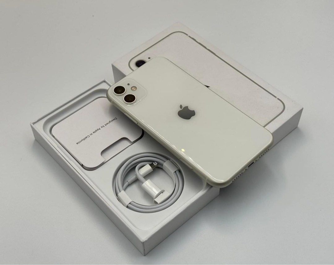 iPhone 11 256gb (Category: iPhone 11 Series) located in Manila. Submitted by TekiCashGadgetsph (Listing ID 1334283276, Image 1). Description: (FU) Open-line, any sim working (worldwide) - Guaranteed original iPhone not fake/copy accessories with box Secondhand Good as new not abused! Presentable •Original Lcd • no issue hidden issues • clean apple id / iCloud id • Good batthealth • Good cam front/back • Good Performance • Working face id • Good u