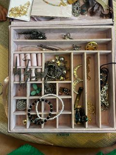 (Category: ) located in . Submitted by sarah149 (Listing ID 1334221216, Image 1). Description: .