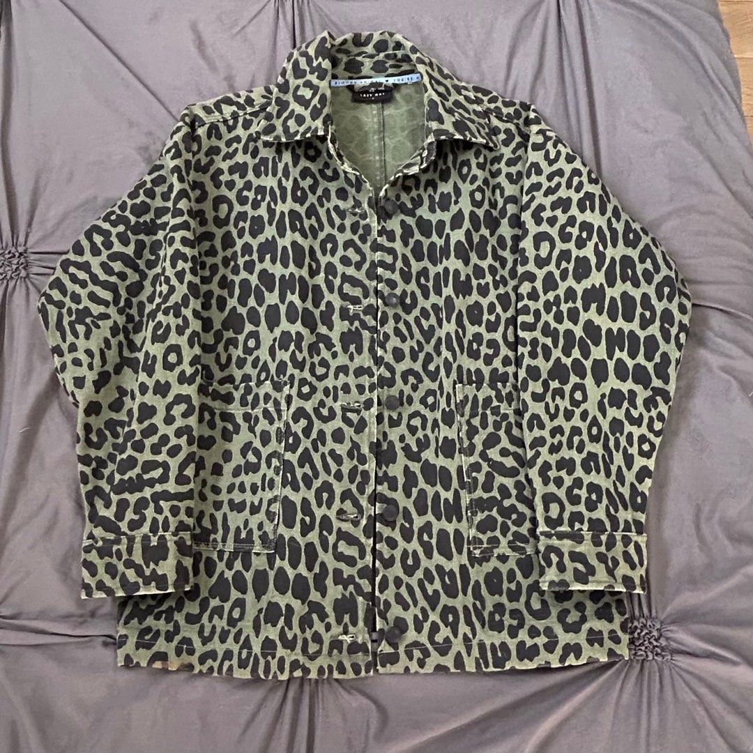 Lazy Oaf Leopard Chore Jacket Small Men s Fashion Coats Jackets and Outerwear on Carousell