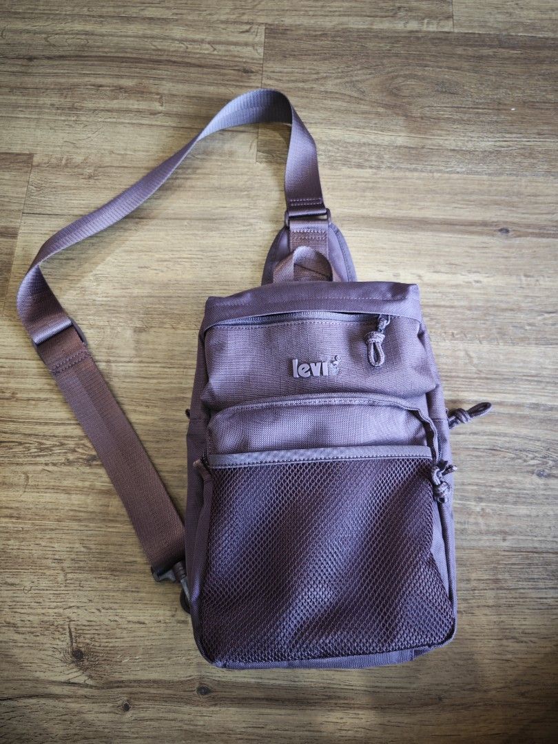 Levi s Sling Bag Men s Fashion Bags Sling Bags on Carousell