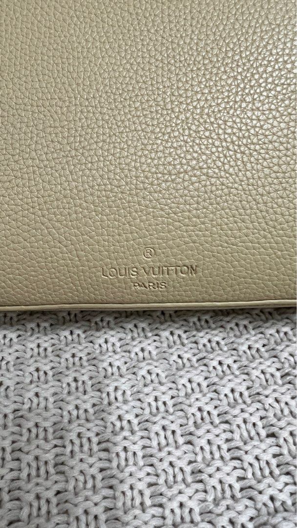 Louis Vuitton Fastline Messenger Bag (Category: Luxury Bags & Wallets) located in Mandaluyong City. Submitted by ilovenicethings888 (Listing ID 1334370737, Image 3). Description: Almost new. Good deal on this bag. Just need to declutter some things. With box and dustbag.