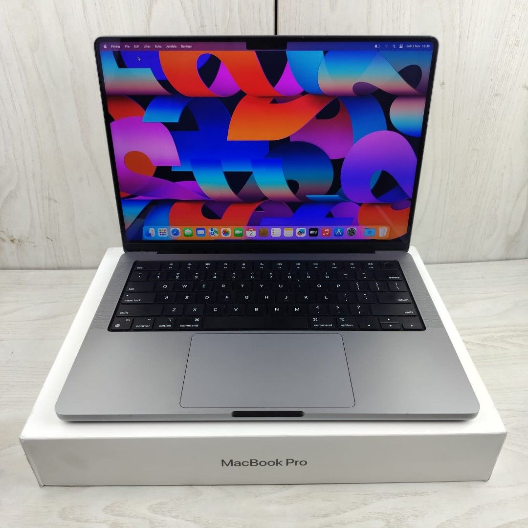 Macbook M1 pro 14 inch lengkap full set space grey ram 16 ssd 512 ...