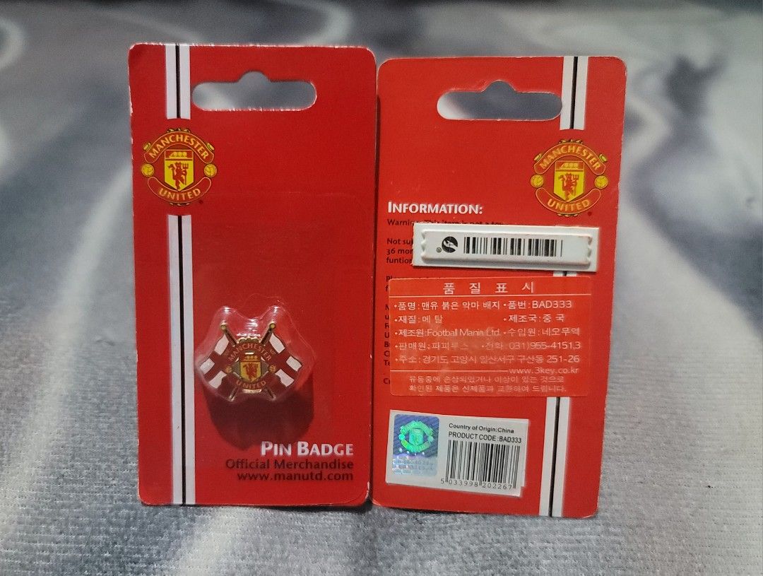 Manchester United Pin Badge (Category: Other Merchandise) located in Marikina City. Submitted by vesuv (Listing ID 1334212119, Image 2). Description: Manchester United Pin Badge Price: 299 each Official Manchester United merchandise. Location: Marikina Meet-up: Marikina (Concepcion, Meralco) Delivery: via Lalamove (Buyer's expense) Mode of Payment: Cash or Gcash.