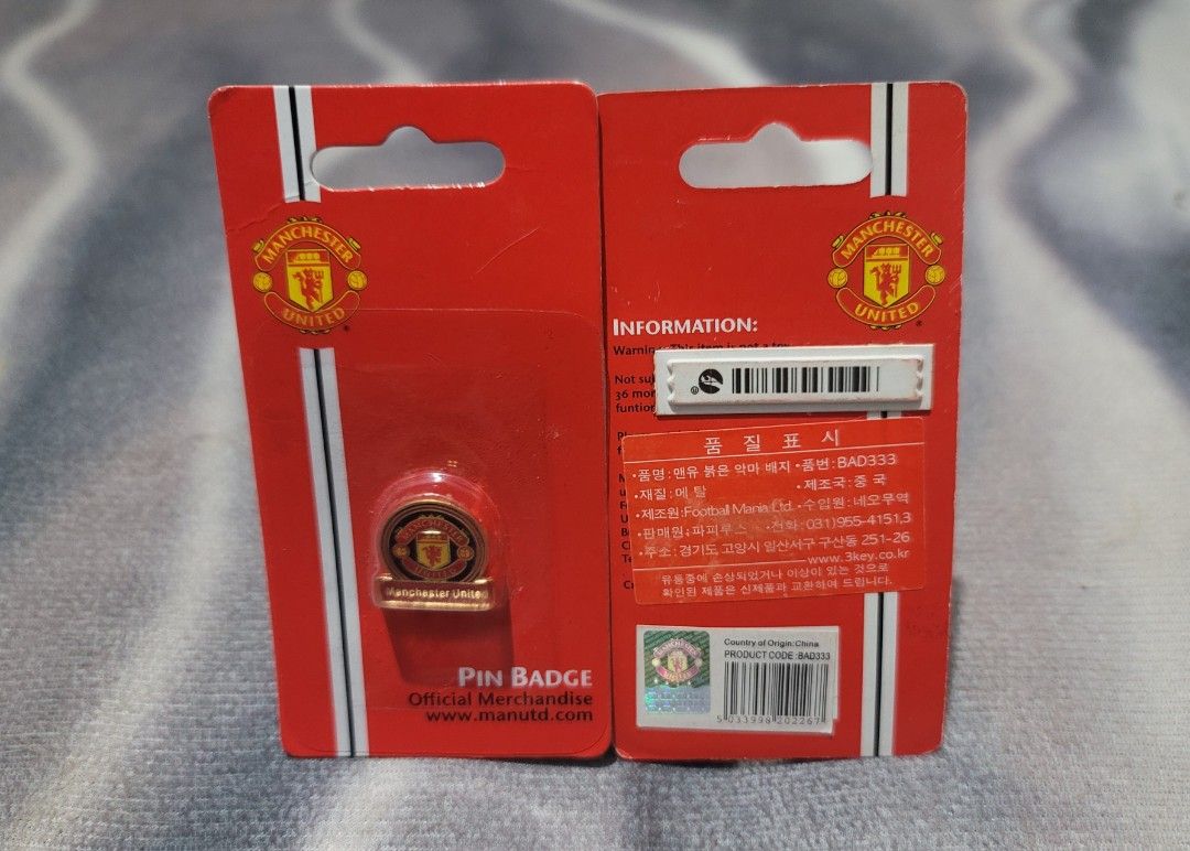 Manchester United Pin Badge (Category: Other Merchandise) located in Marikina City. Submitted by vesuv (Listing ID 1334212119, Image 1). Description: Manchester United Pin Badge Price: 299 each Official Manchester United merchandise. Location: Marikina Meet-up: Marikina (Concepcion, Meralco) Delivery: via Lalamove (Buyer's expense) Mode of Payment: Cash or Gcash.