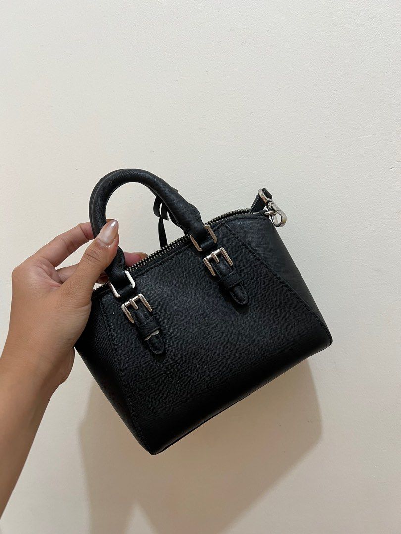 MK ciara (Category: Luxury Bags & Wallets) located in Quezon City. Submitted by voguewardrobe_ (Listing ID 1334290396, Image 1). Description: Very good condition comes woth sling.
