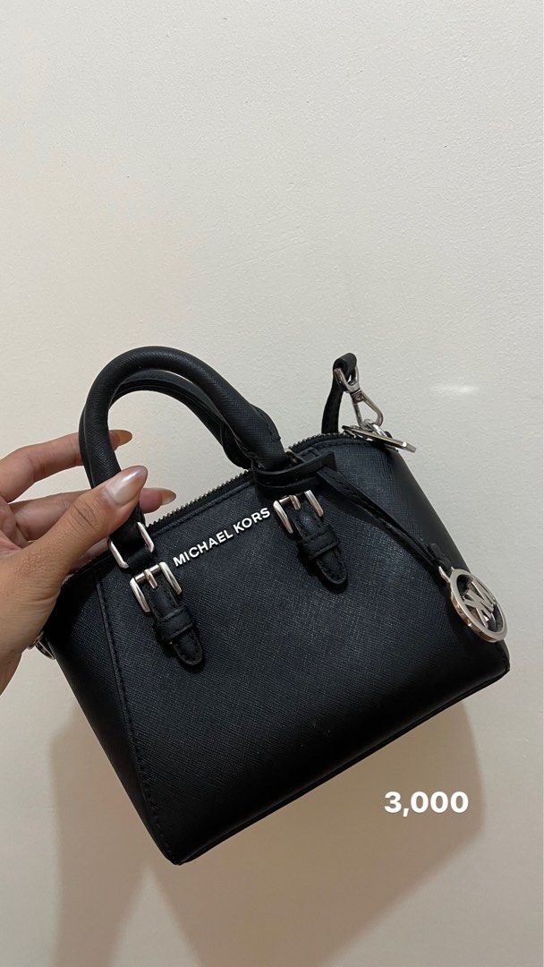 MK ciara (Category: Luxury Bags & Wallets) located in Quezon City. Submitted by voguewardrobe_ (Listing ID 1334290396, Image 2). Description: Very good condition comes woth sling.
