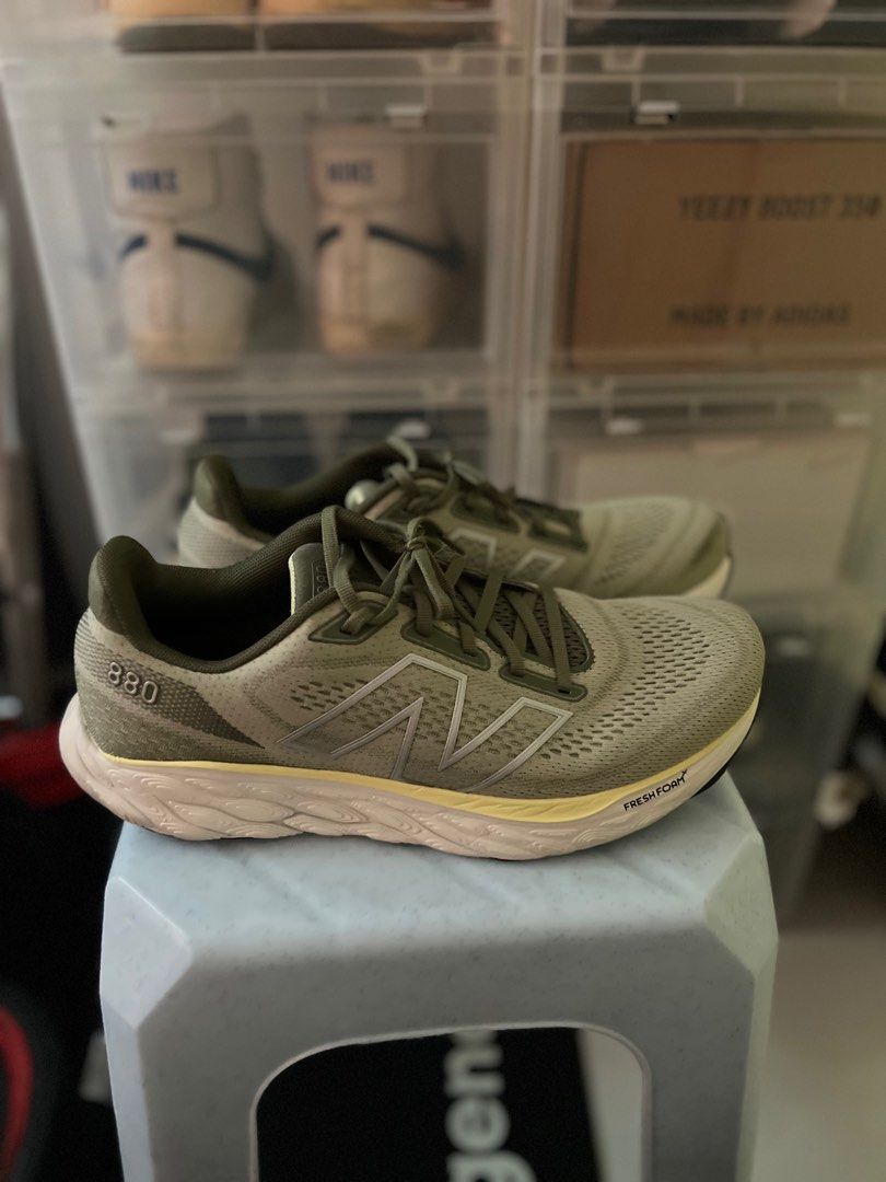 BELOW RETAIL New Balance 880 v14 Olive Green Men s Fashion Footwear Sneakers on Carousell