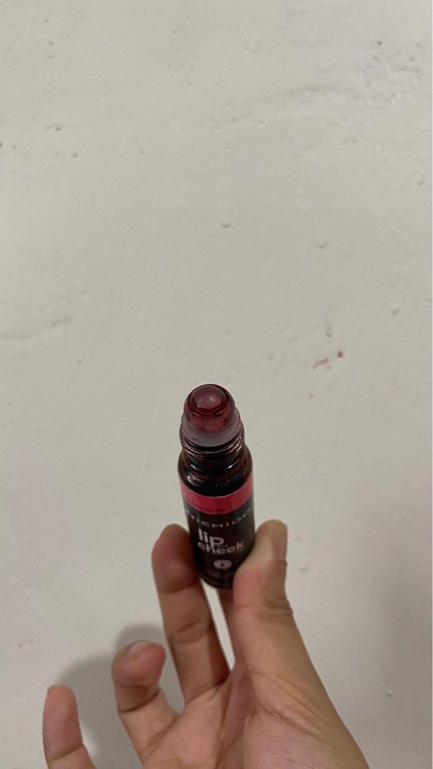 Nichido Lip & Cheek tint (beach glow) (Category: Makeup) located in San Pedro. Submitted by lucryzzy (Listing ID 1334225933, Image 2). Description: •selling for ₱100.00 •shade is beach glow •rarely used 📍San Pedro, Laguna | Alabang, Muntinlupa City.