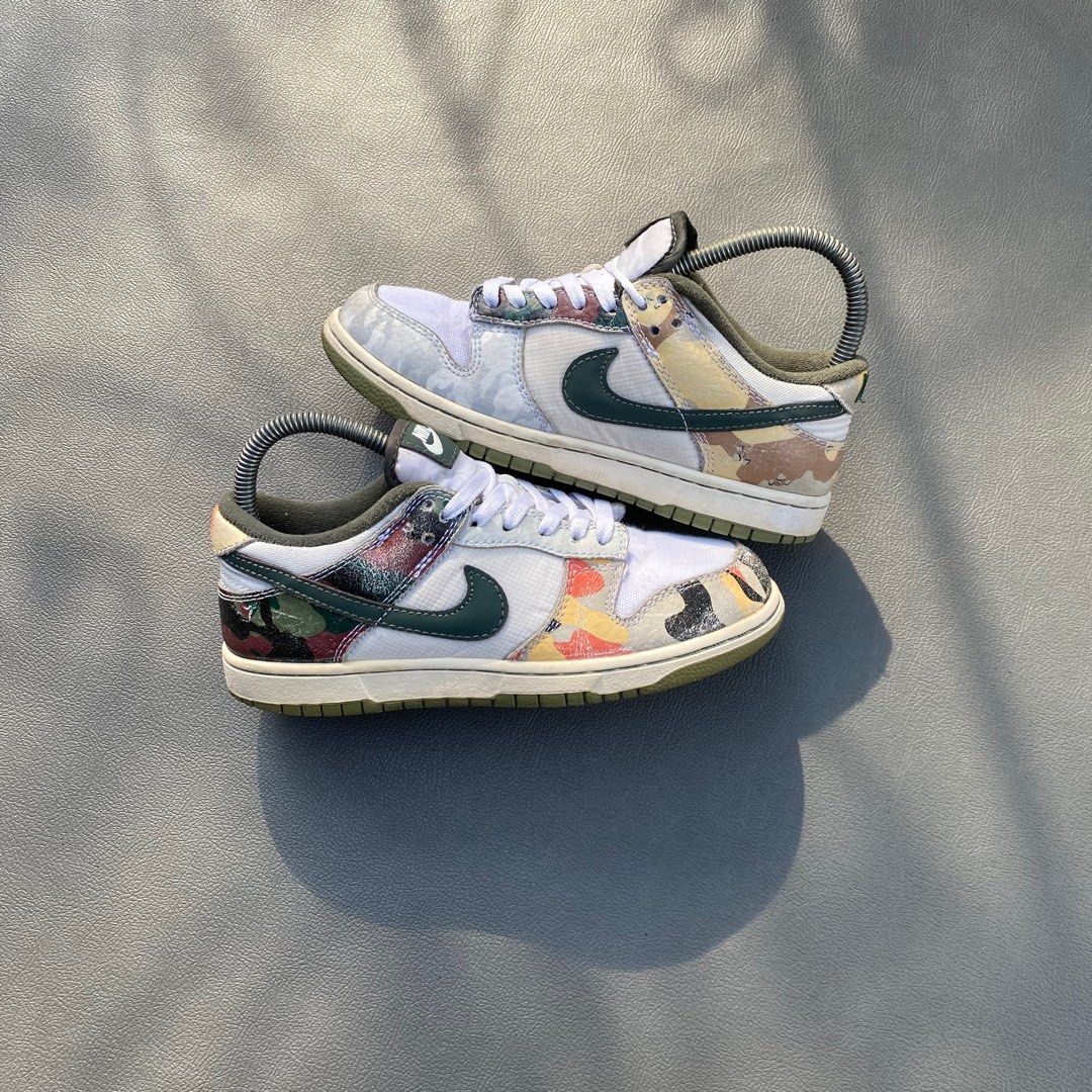 Nike Dunk Low SE “Sail Multi Camo”, Fesyen Wanita, Sepatu di Carousell