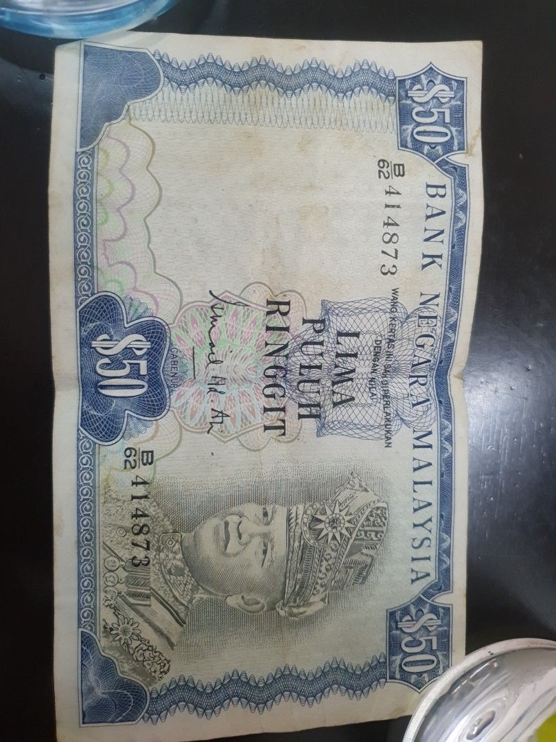 Old Note (Category: Everything Else) located in Singapore. Submitted by ktan83 (Listing ID 1334219671, Image 1). Description: .