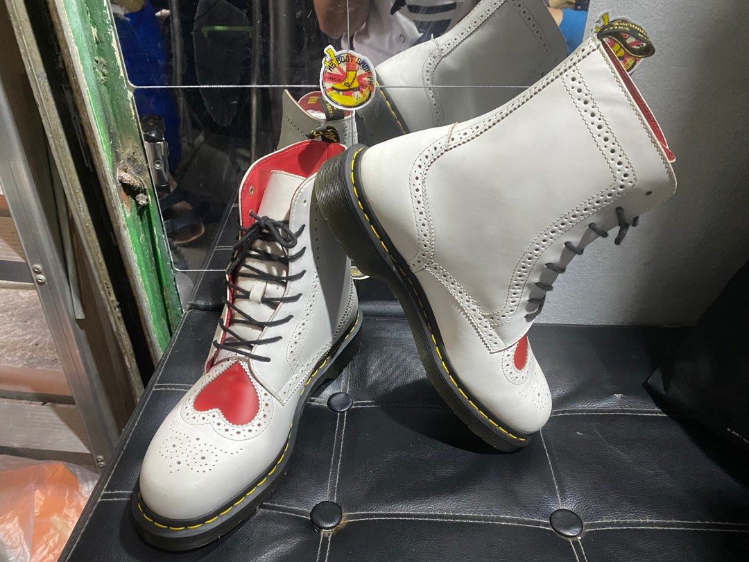 ORIGINAL Dr Martens Bentley 2 HRT UK9 Women s Fashion Footwear Boots on Carousell