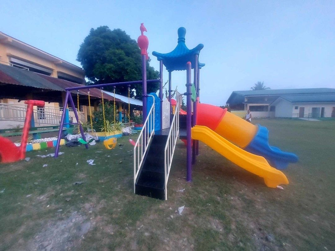 Playground Equipment (Category: Kids Toys) located in Quezon City. Submitted by furniturefinds888 (Listing ID 1334190052, Image 3). Description: .