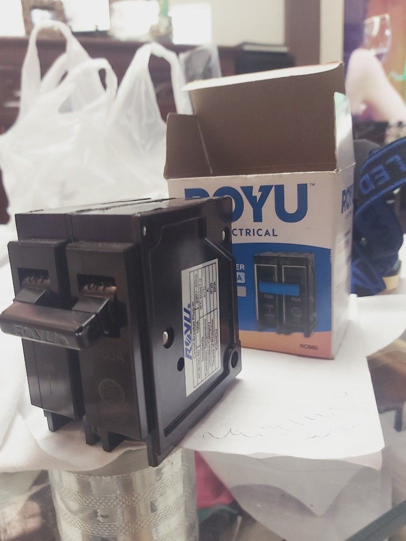 Royu Circuit Breaker Plug In 100A (Category: Construction & Building Materials) located in Quezon City. Submitted by crisibarra1 (Listing ID 1334316503, Image 3). Description: Royu Circuit Breaker Plug In 100 amperes Brand New 1 pc only RFS: Nagkamali ng bili Novaliches Bayan Meetup Ina Ng Buhay Parish Church.