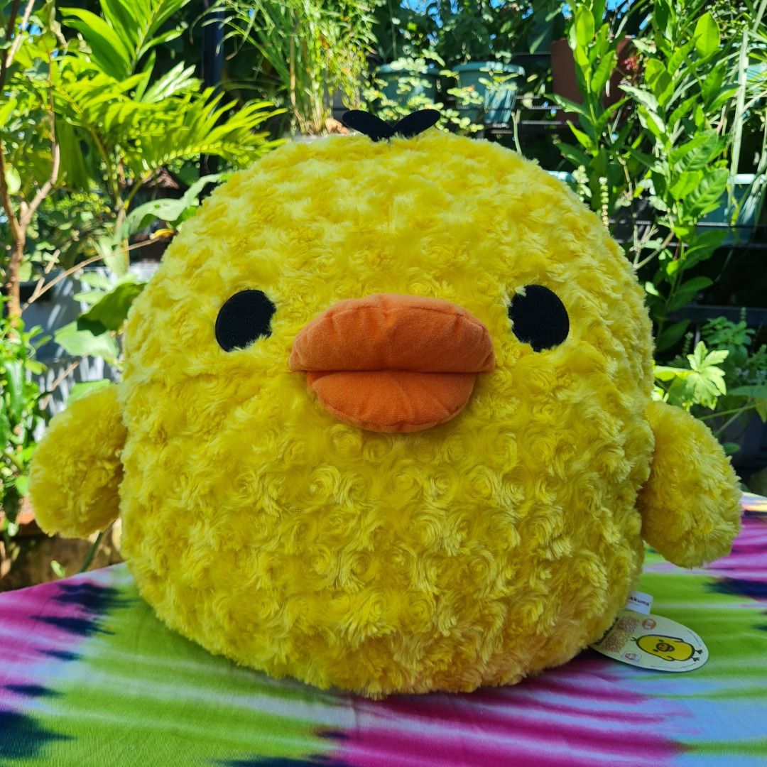 San-X Kiiroitori jumbo XL rose pattern (Category: Plushies & Soft Toys) located in Cavite. Submitted by shewaniii (Listing ID 1334255985, Image 1). Description: ⸜(｡˃ ᵕ ˂ )⸝♡Cutesies Galore!!♡🍰 ⋆｡‧˚ʚ🍓 ɞ˚‧｡⋆⋆｡‧˚ʚ🍓 ɞ˚‧｡⋆⋆｡‧˚ʚ🍓 ɞ˚‧｡⋆ 🍓 San-X Kiiroitori jumbo XL rose pattern 🍓 ♡ w/ papertag ♡good/mint condition (10/10) ♡ 17" - 18" ♡ mop: gcash| mod: ggx, sdd, or flash ♡ loc: cavite pm for more details ദ്ദി ˉ͈̀꒳ˉ͈́ )♡🍰 .