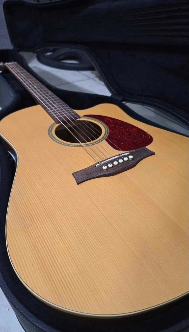Seagull Acoustic Guitar (Category: Musical Instruments) located in Makati City. Submitted by zeebo21 (Listing ID 1334201521, Image 3). Description: - with free hard case - with free guitat cord/jack/cable No to low baller.