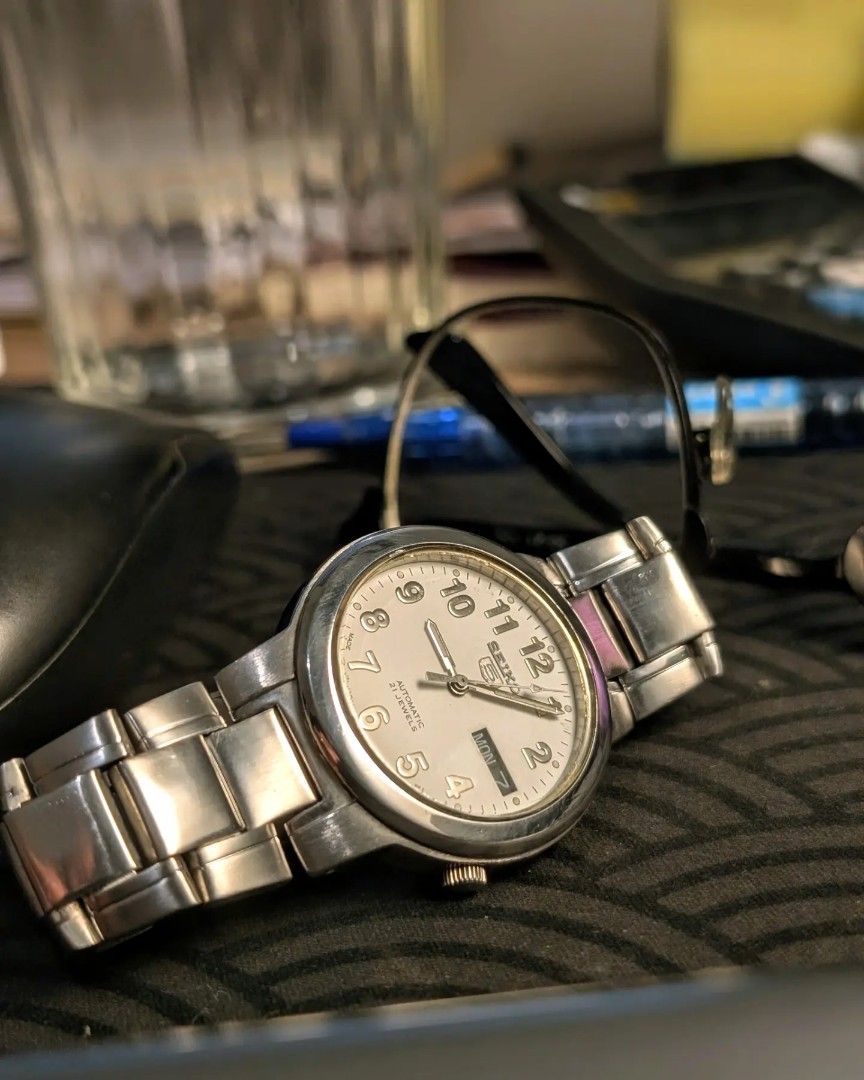Seiko 5 Automatic Day Date "Clean White" (Category: Luxury Watches) located in Caloocan City. Submitted by renderthisnthat (Listing ID 1334357490, Image 3). Description: FOR SALE Vintage Seiko 5 Automatic Day Date . . Vintage watch, minor scratches are to be expected. Meet ups along QC or Shipping through J&T . 🏷️3500 PHP.
