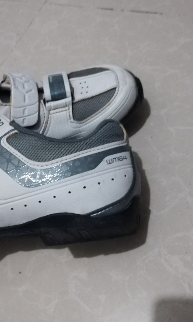 shimano cleat shoe (Category: Shoe inserts & accessories) located in Dasmarinas. Submitted by roofup28 (Listing ID 1334372832, Image 3). Description: bought in holland hindi na nagagamit pm nlng or text sa may gusto bka mabawas p ntin.