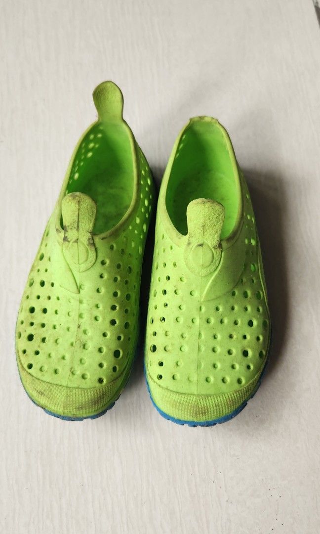 Speedo us7 aqua socks decluutering sale