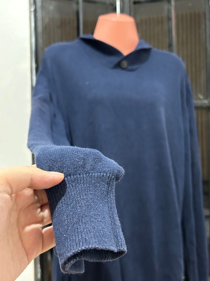 Sweater - Plus Size - For Christmas Season (Category: Coats, Jackets and Outerwear) located in Manila. Submitted by junahauls (Listing ID 1334318517, Image 1). Description: Preloved. Length 27” Bust 50”. Fits XL -XXL..