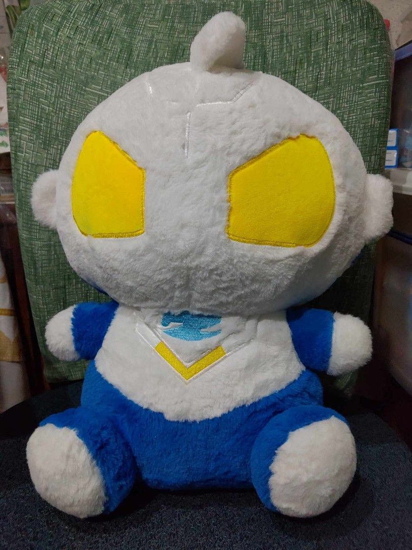 Ultraman plush toy large (Category: Plushies & Soft Toys) located in Makati City. Submitted by mixmatch_088 (Listing ID 1334248648, Image 1). Description: For sale Ultraman plush toy (large size) Price: 900 php Condition: used Pick up in makati city Buyer shoulders shipping.