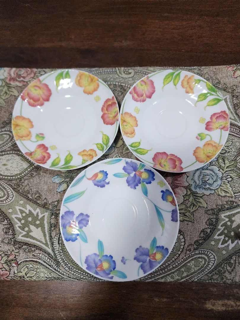UNGARO Saucers - per piece (Category: Dinnerware & Cutlery) located in Quezon City. Submitted by senyoramaria (Listing ID 1334369561, Image 1). Description: UNGARO Saucers 6 inches 3 pcs available..