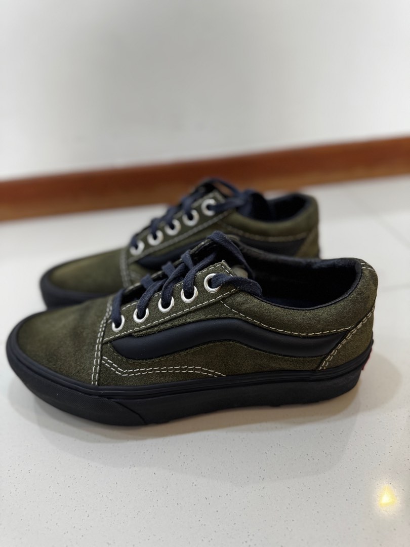 VANS UA Old Skool Lug Platform Sneakers Military Green Men s Fashion Footwear Sneakers on Carousell