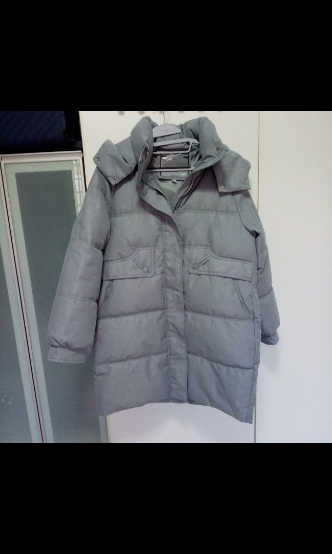 Winter Jacket (Category: Coats, Jackets and Outerwear) located in Singapore. Submitted by yowmuilee1964 (Listing ID 1334308207, Image 5). Description: Wear go Japan.