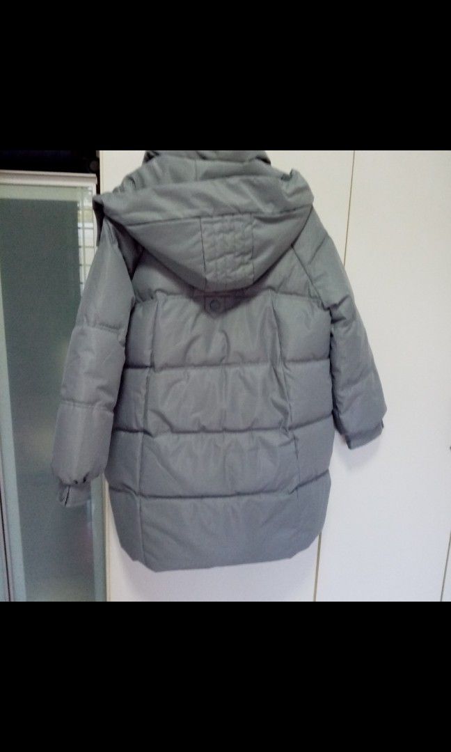 Winter Jacket (Category: Coats, Jackets and Outerwear) located in Singapore. Submitted by yowmuilee1964 (Listing ID 1334308207, Image 4). Description: Wear go Japan.