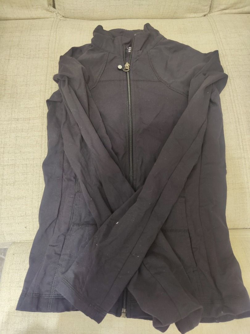 Women's clothing in xs/s, 女裝, 上衣, 長袖衫 Carousell